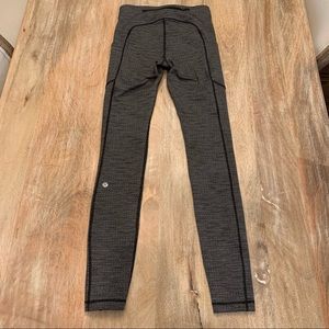NWOT Lululemon Speed Up Black Chevron Leggings